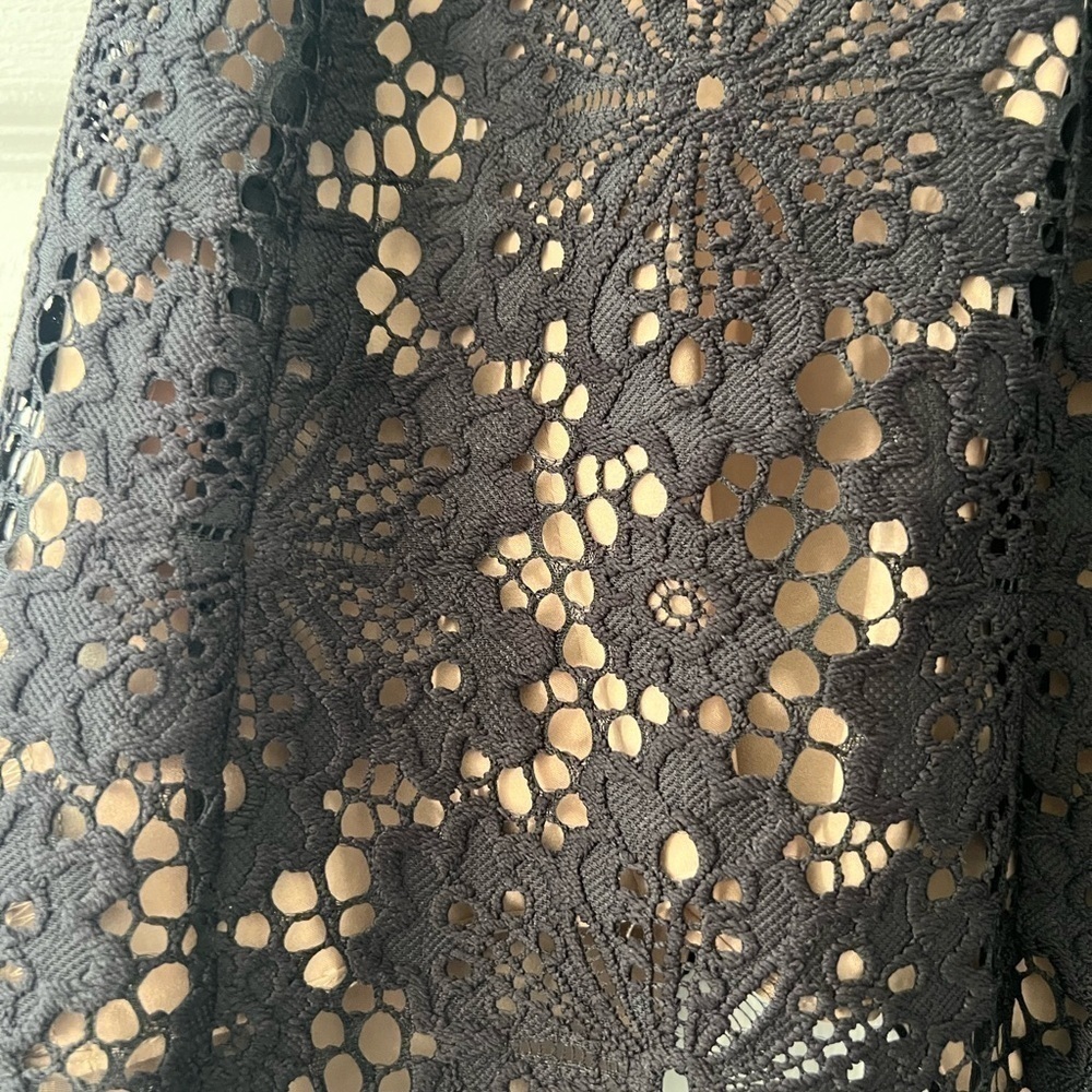 INTERMIX LACE HALTER TOP SIZE P - Picture 2 of 8